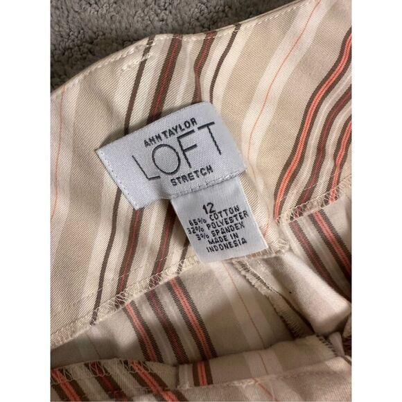 LOFT Striped Cream Capri Pants size 12 - Picture 3 of 4